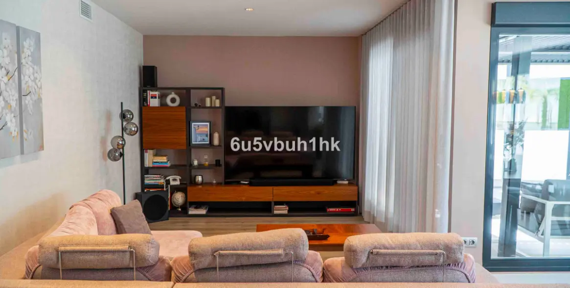 Sale of ground floor apartment in Torremolinos 35