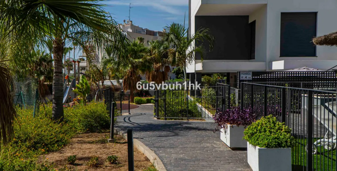 Sale of ground floor apartment in Torremolinos 47