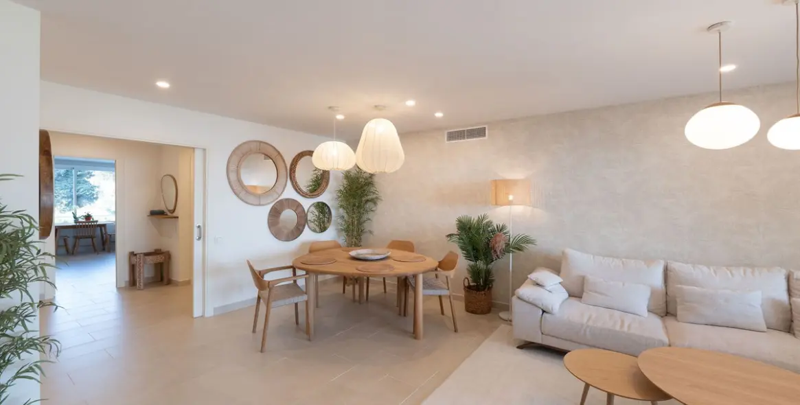 Venta de apartamento en planta media en Estepona 33