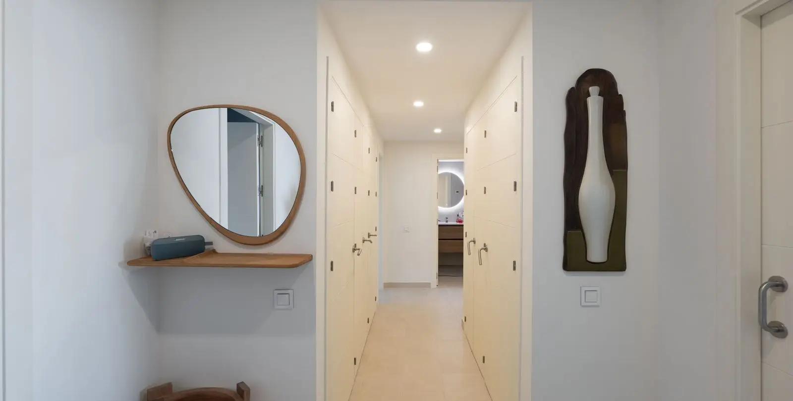 Long-term rent of middle floor apartment in Estepona 23