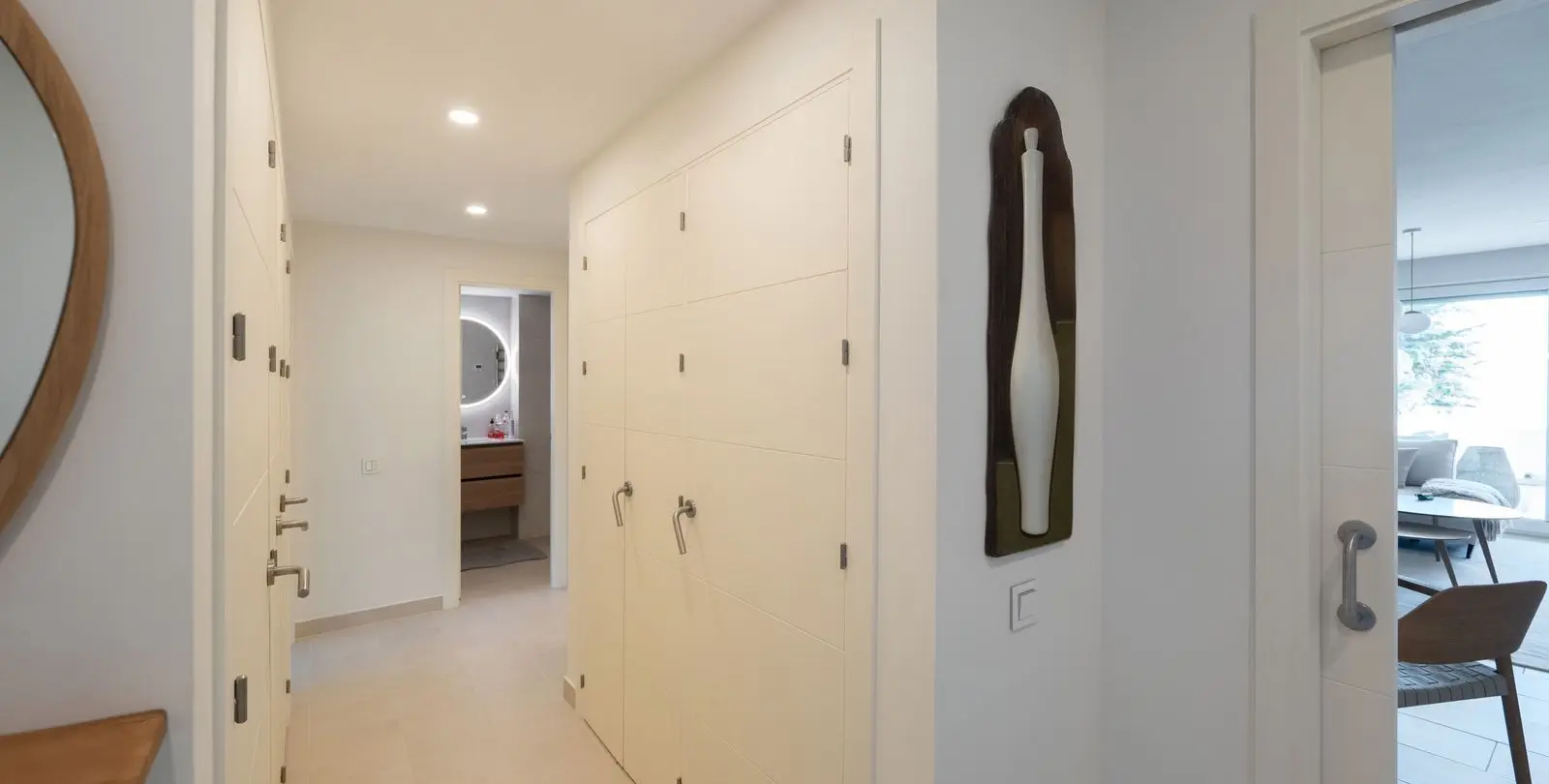 Long-term rent of middle floor apartment in Estepona 24