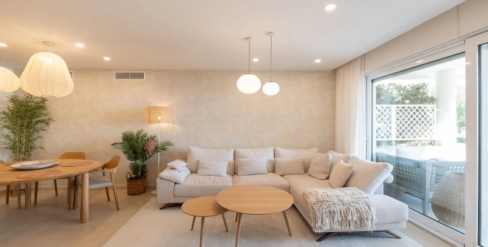 Long-term rent of middle floor apartment in Estepona 34