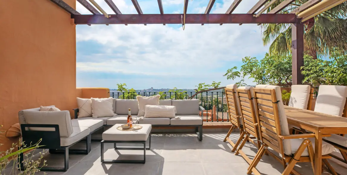 Sale of penthouse in Nueva Andalucía 9