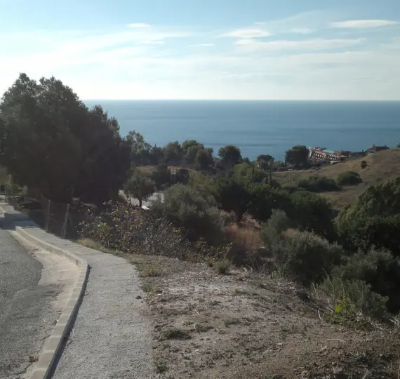 Продажа  жилого участка в La Capellania