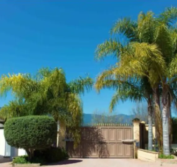 Продажа  отдельно стоящей виллы в Estepona