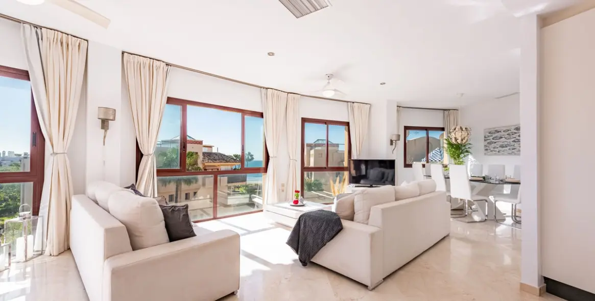Sale of penthouse in Costalita 1