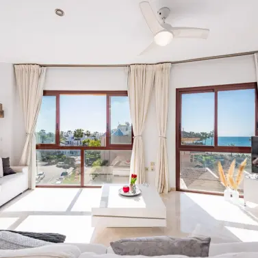 Sale of penthouse in Costalita