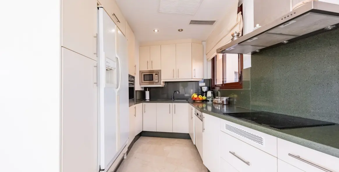 Sale of penthouse in Costalita 10