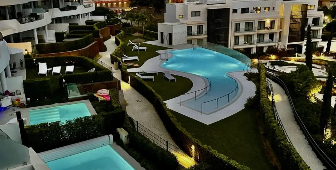 Sale of middle floor apartment in Fuengirola 5