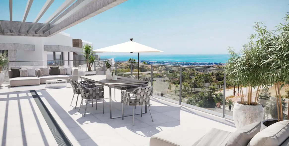 Sale of penthouse in Altos de los Monteros 19