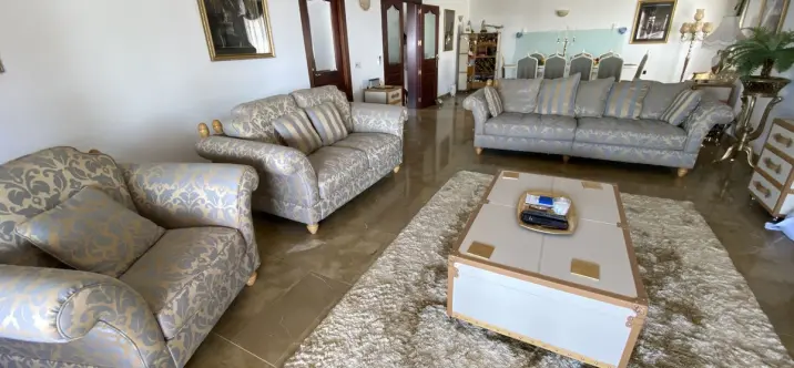 Продажа  отдельно стоящей виллы в Torremolinos 3