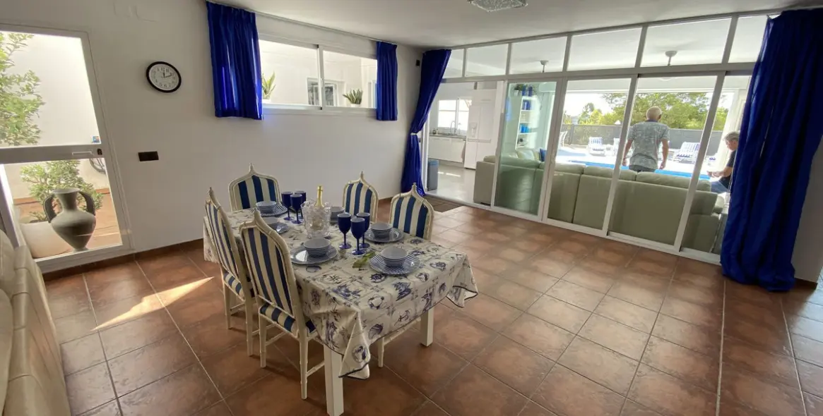 Продажа  отдельно стоящей виллы в Torremolinos 21