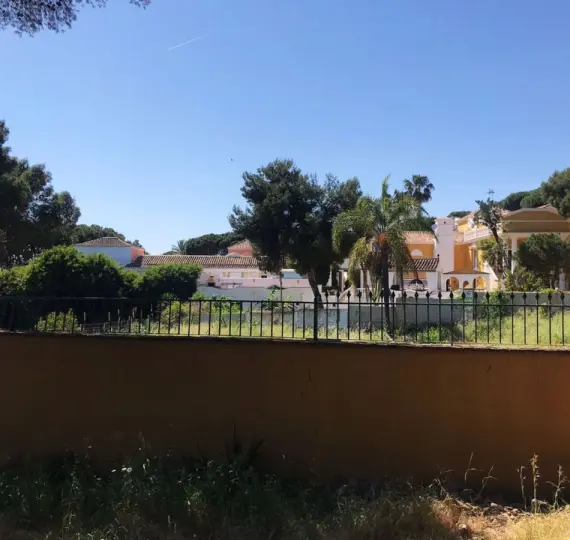 Жилой участок R4069777