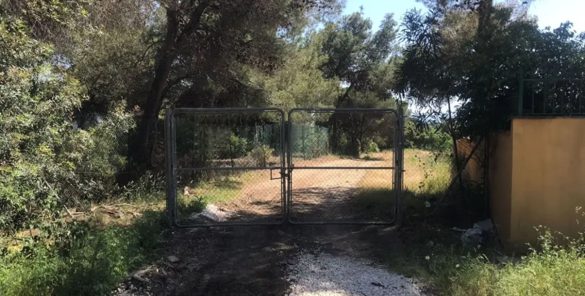 Продажа  жилого участка в Marbella East (район Hacienda Las Chapas) 2