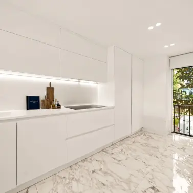 Долгосрочная аренда двухуровневого пентхауса в Atalaya