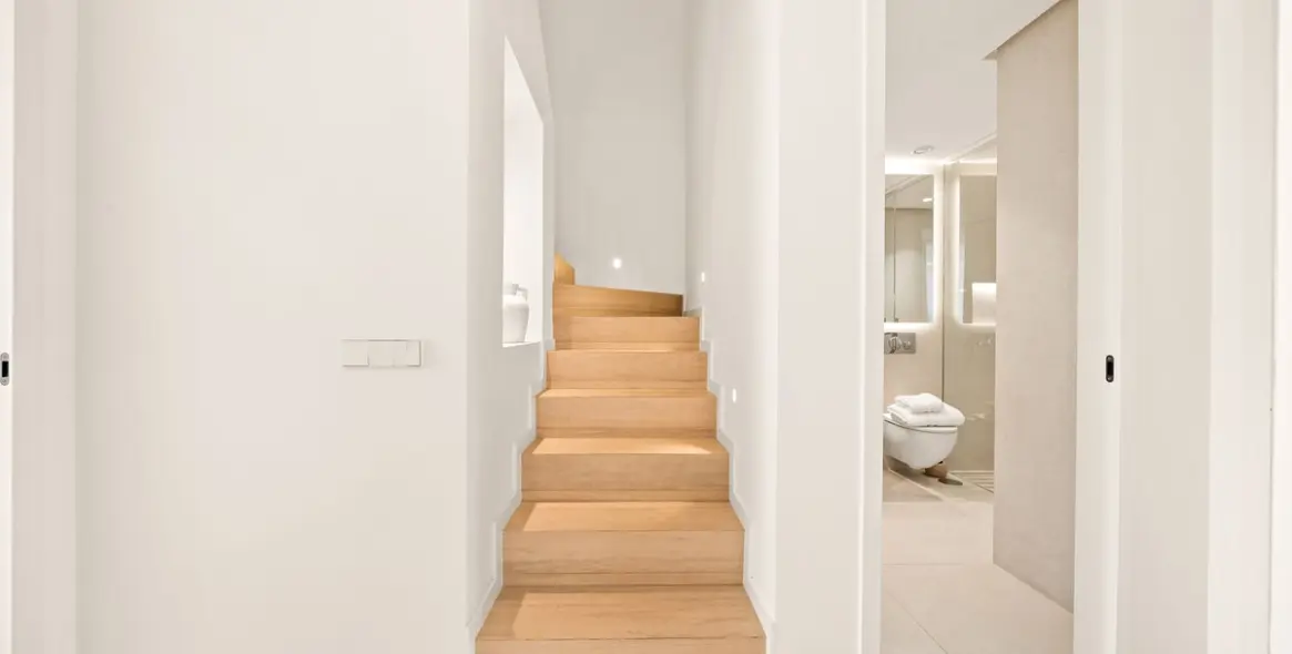 Долгосрочная аренда двухуровневого пентхауса в Atalaya 16