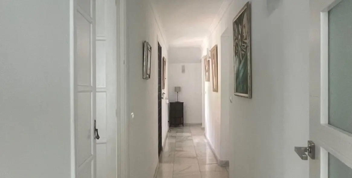 Продажа  отдельно стоящей виллы в San Pedro de Alcántara (район San Pedro de Alcántara) 6