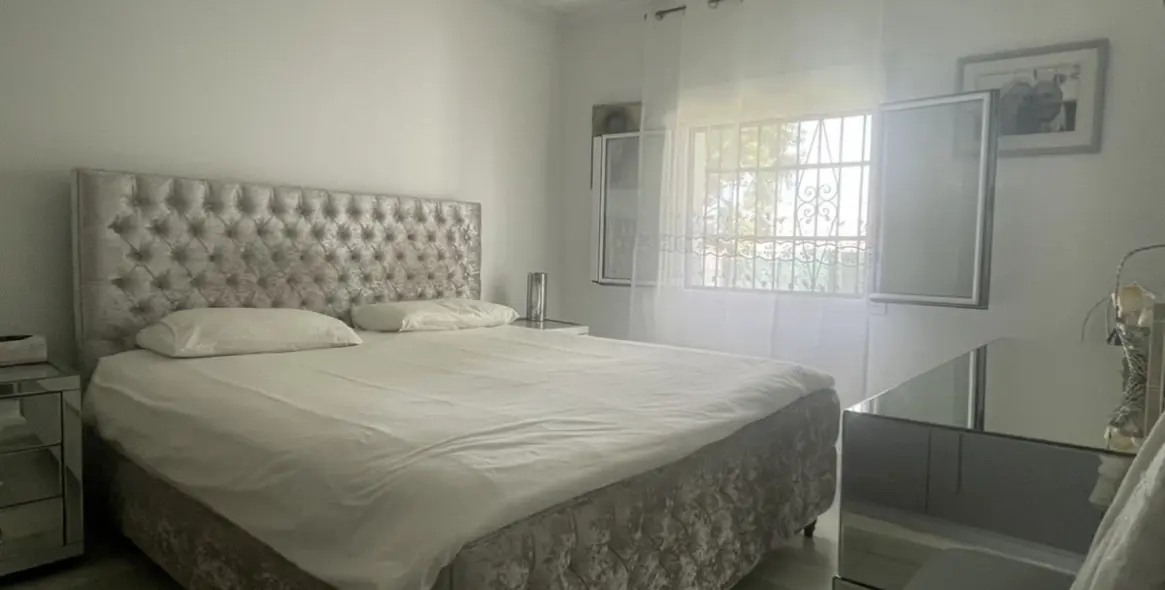 Продажа  отдельно стоящей виллы в San Pedro de Alcántara (район San Pedro de Alcántara) 14