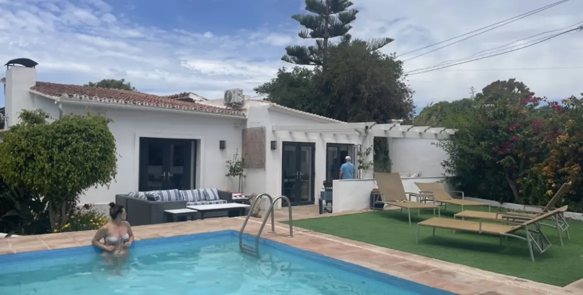 Продажа  отдельно стоящей виллы в San Pedro de Alcántara (район San Pedro de Alcántara) 18