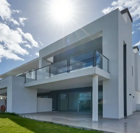 Sale of semi-detached house in San Pedro de Alcántara