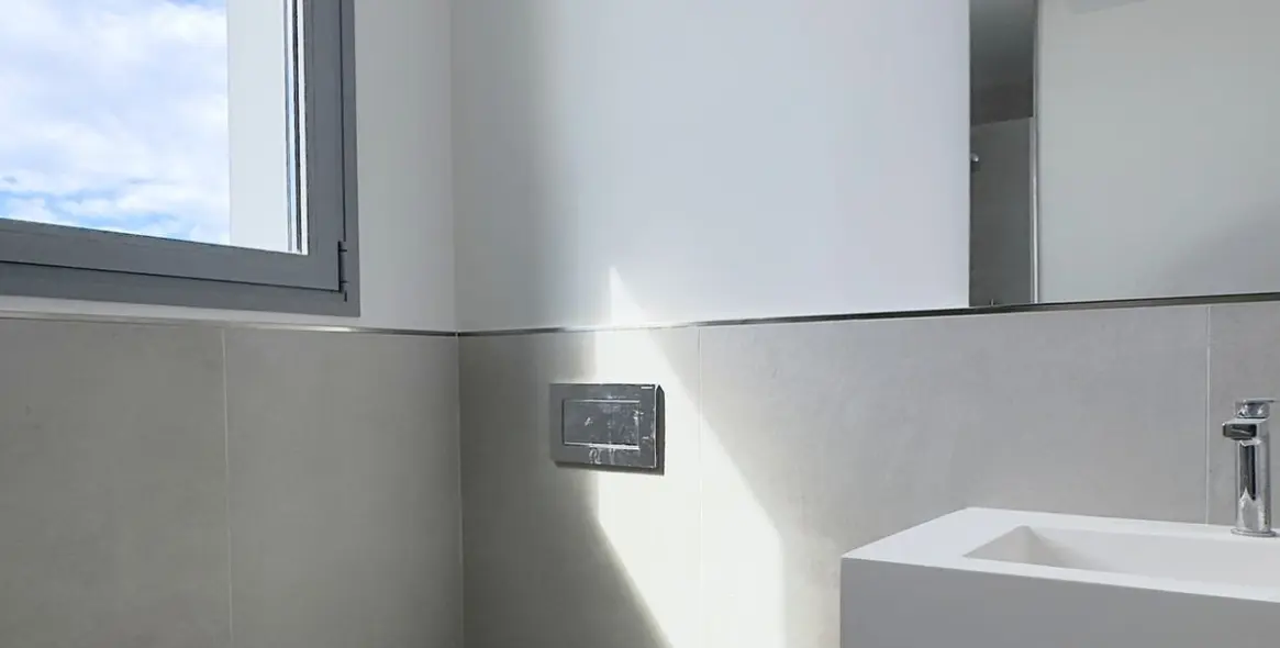 Sale of semi-detached house in San Pedro de Alcántara 16