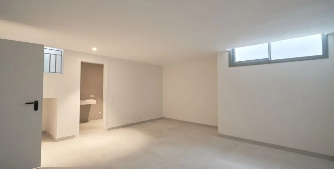 Sale of semi-detached house in San Pedro de Alcántara 20