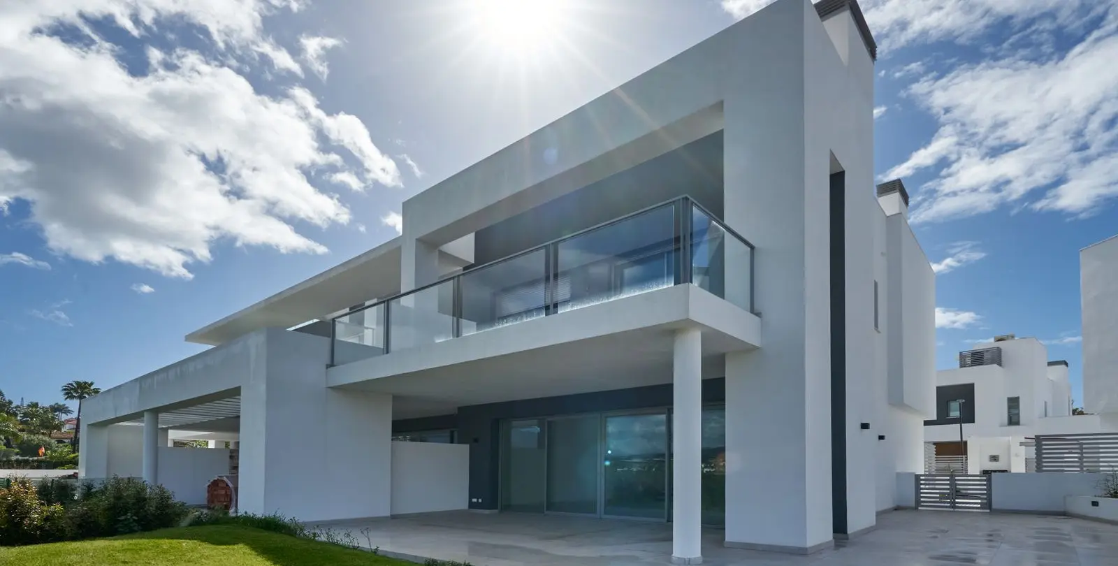 Sale of semi-detached house in San Pedro de Alcántara 1