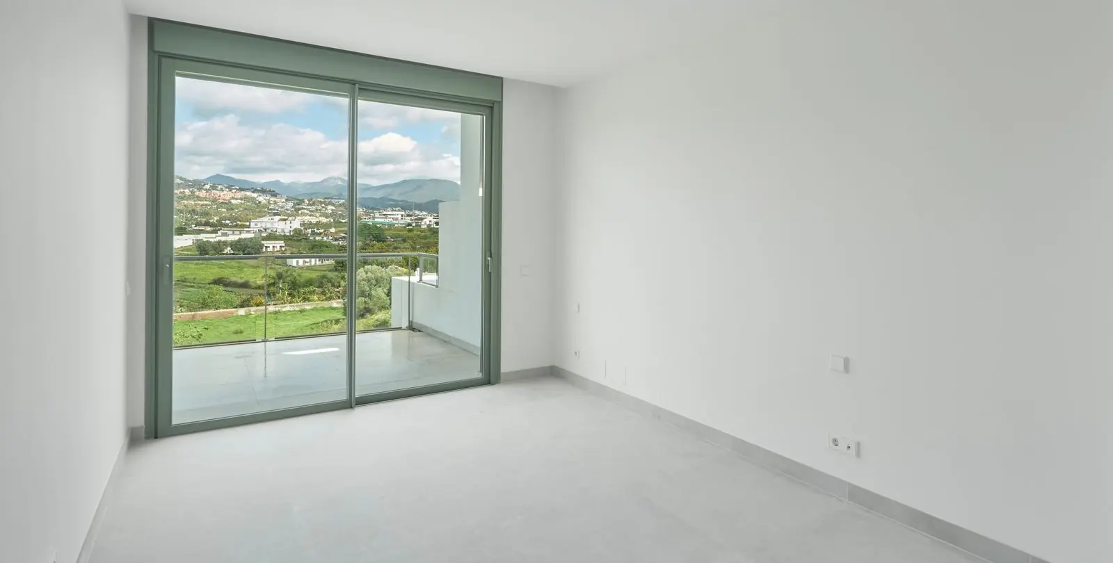 Sale of semi-detached house in San Pedro de Alcántara 9