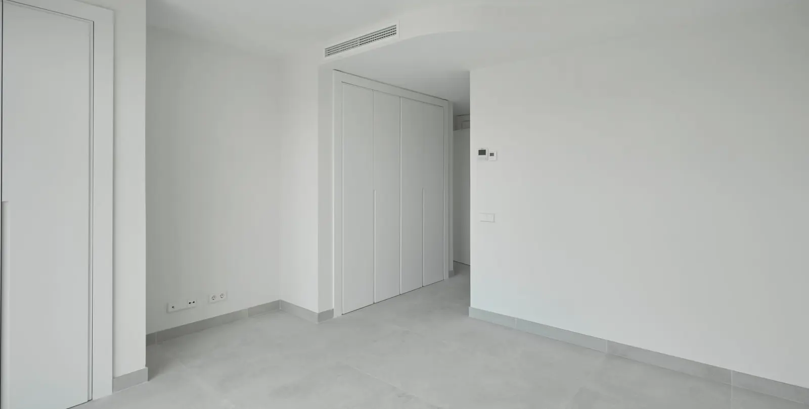Sale of semi-detached house in San Pedro de Alcántara 11