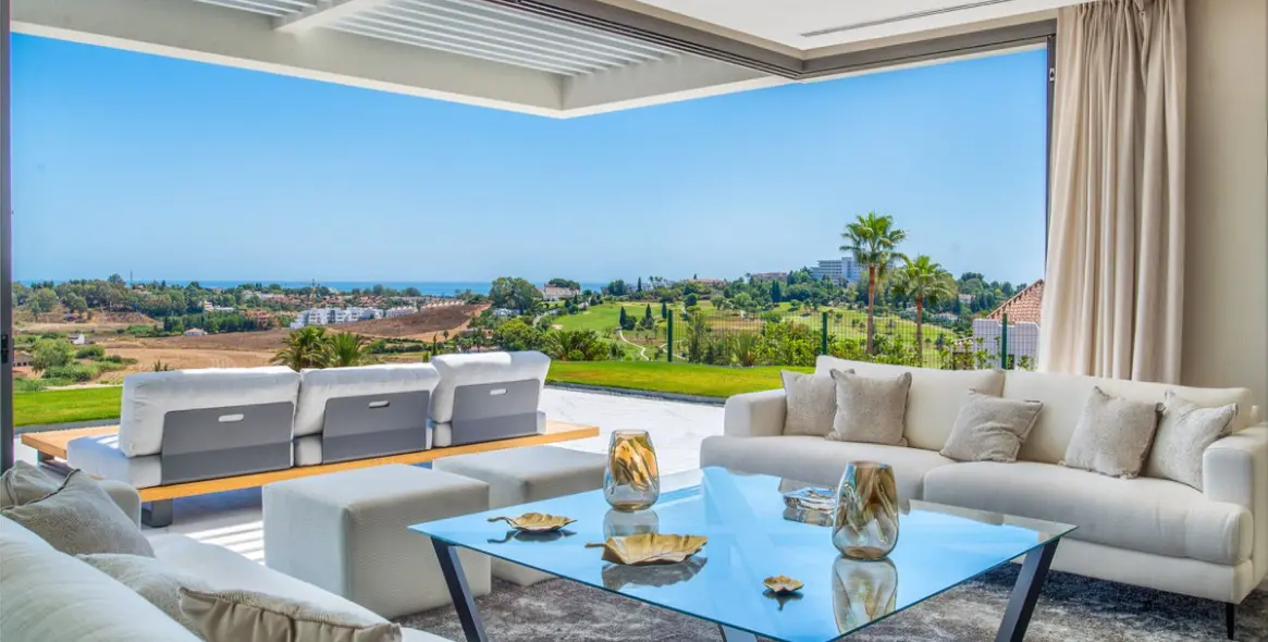 Sale of middle floor apartment in El Paraiso 20