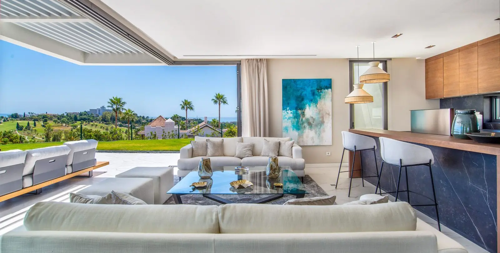 Venta de apartamento en planta media en El Paraiso 21