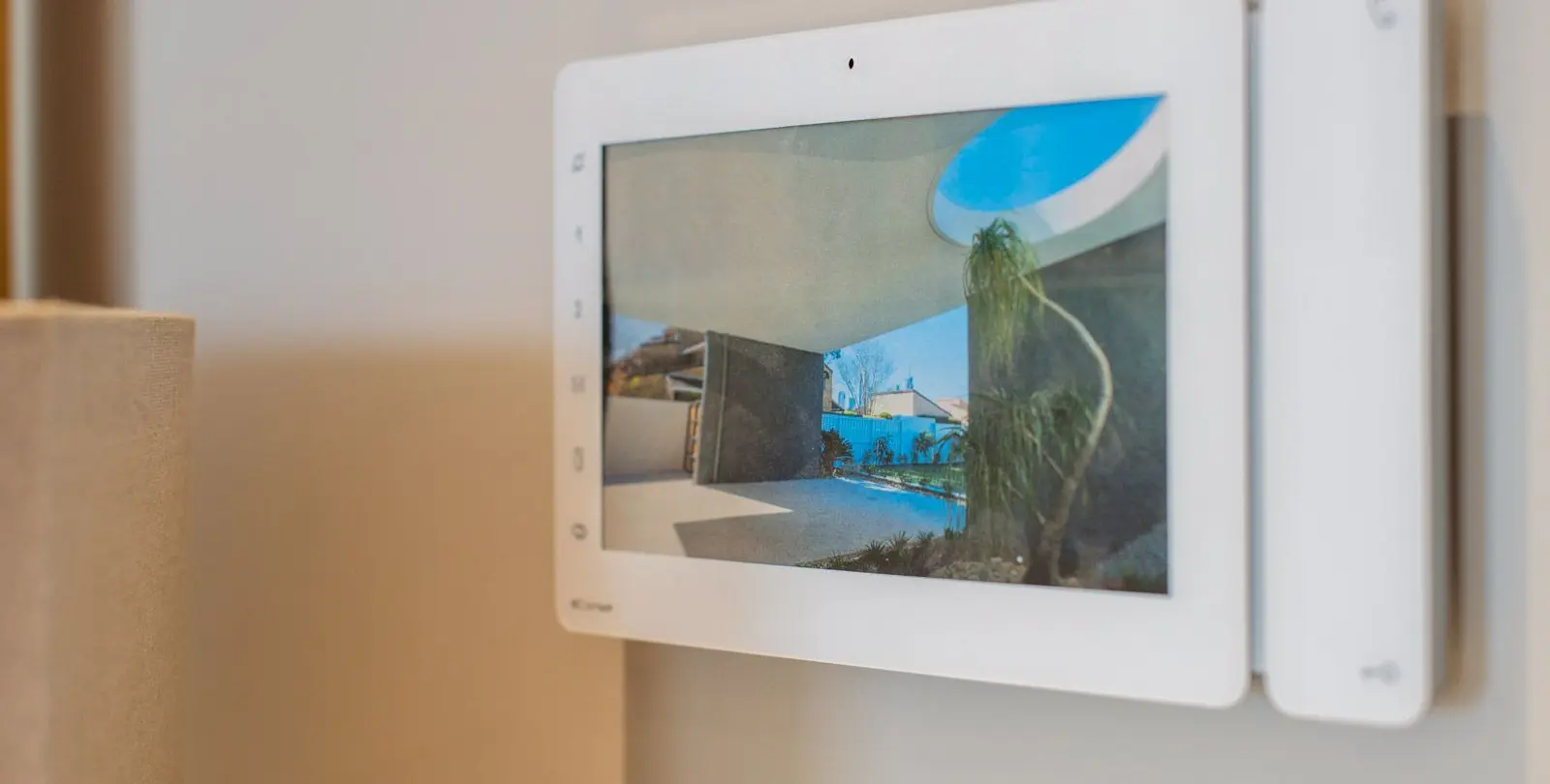 Venta de apartamento en planta media en El Paraiso 29