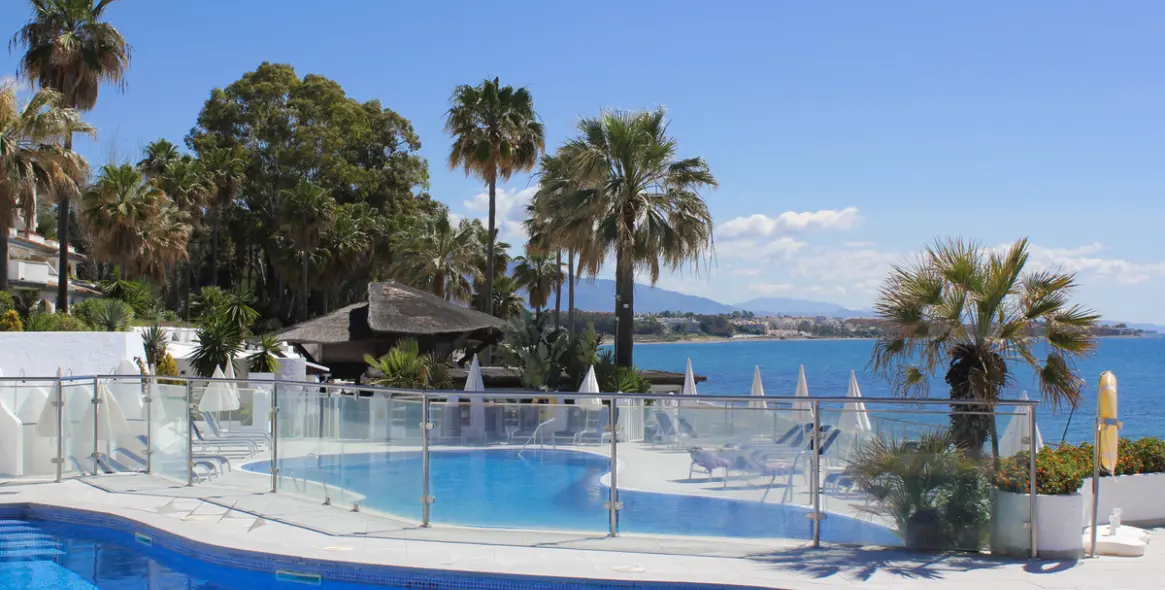 Venta de ático dúplex en Estepona 5