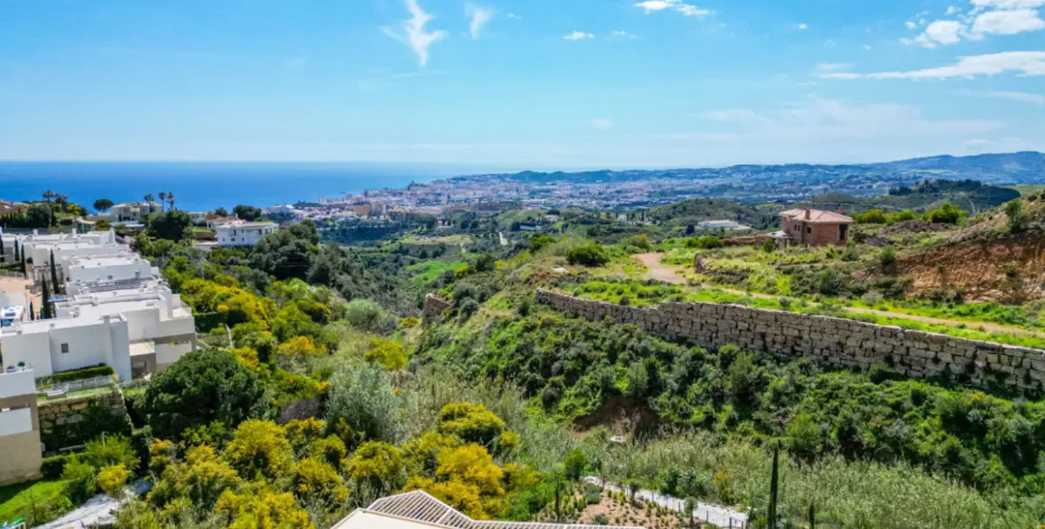 Sale of ground floor apartment in Fuengirola 17