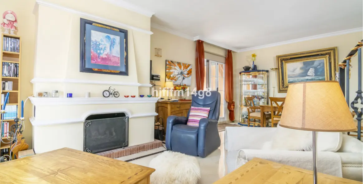 Sale of penthouse duplex in Nueva Andalucía 7