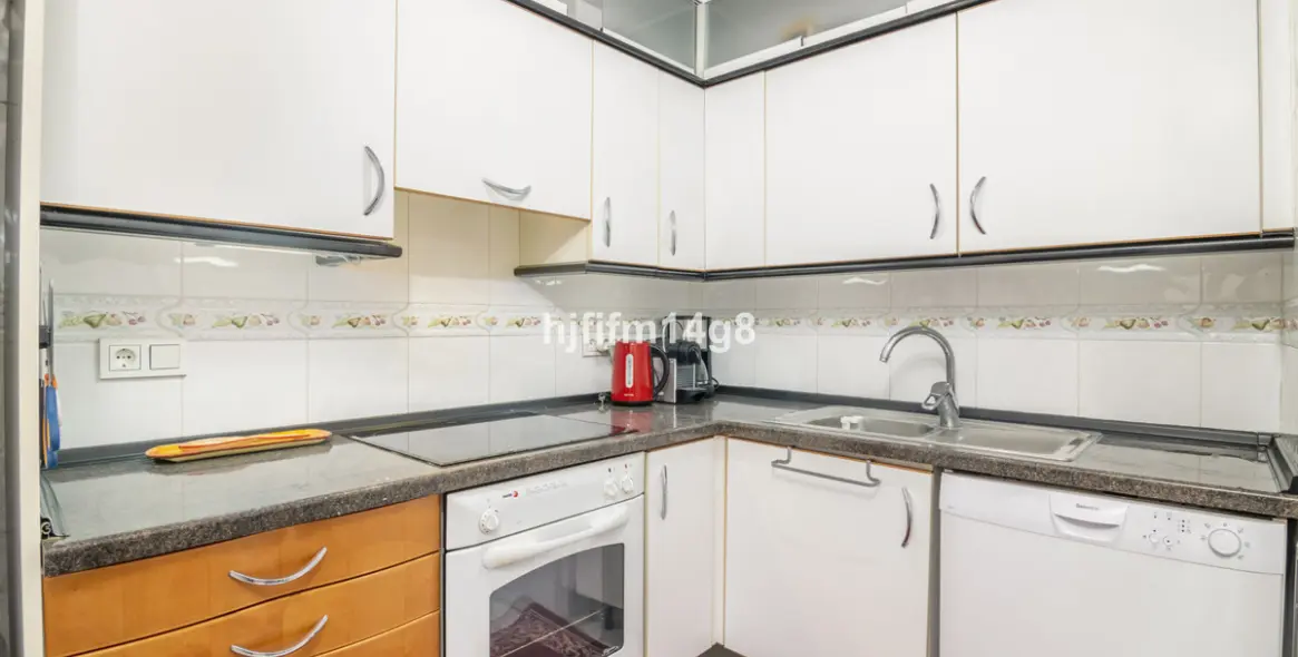 Sale of penthouse duplex in Nueva Andalucía 8