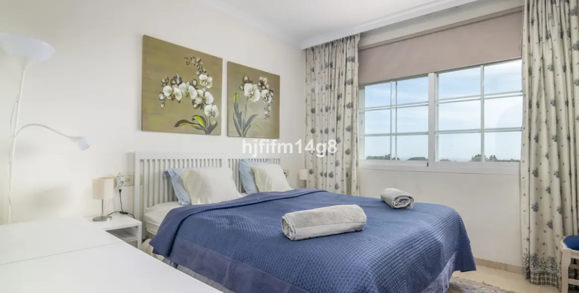 Sale of penthouse duplex in Nueva Andalucía 14