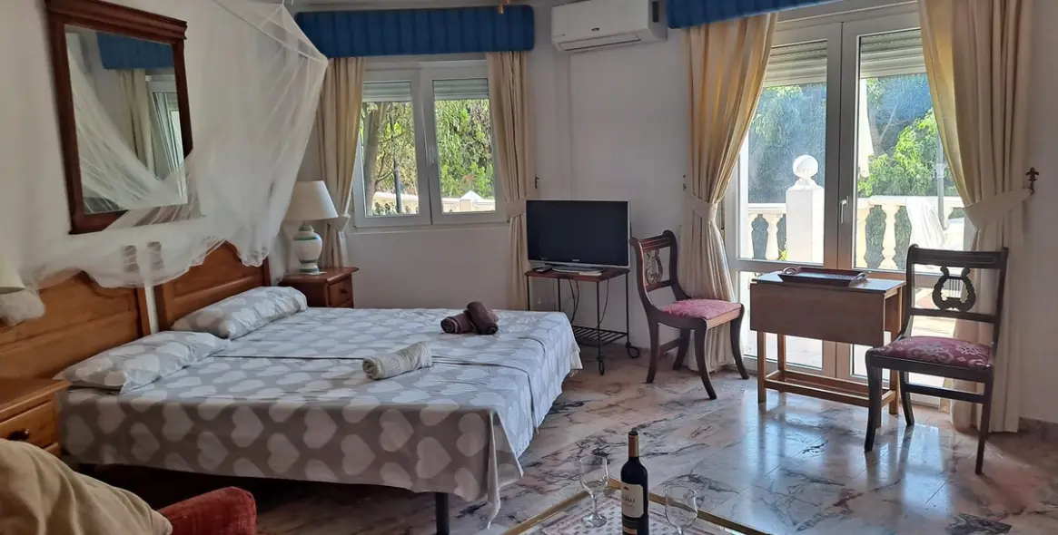 Продажа  отдельно стоящей виллы в Mijas 11