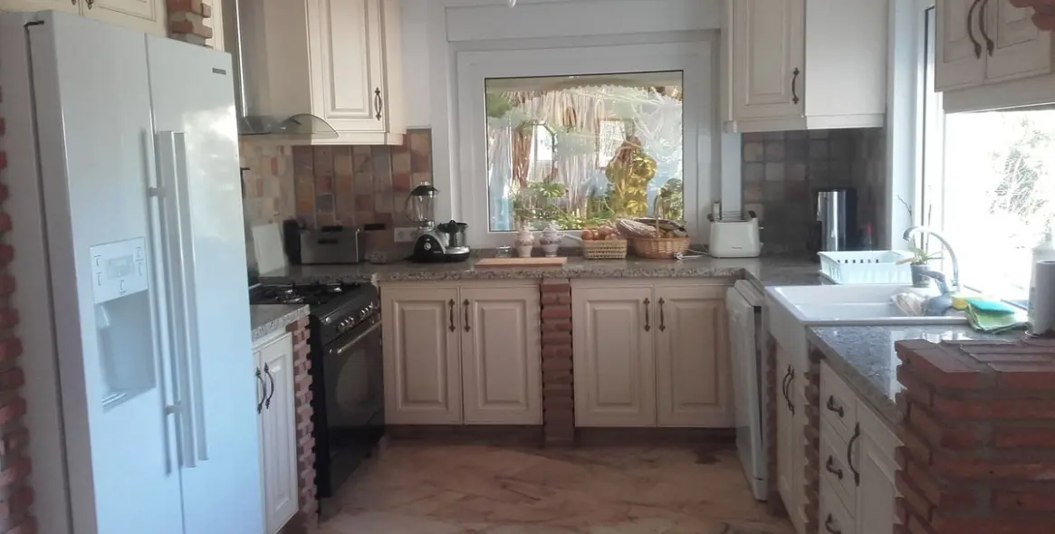 Продажа  отдельно стоящей виллы в Mijas 13