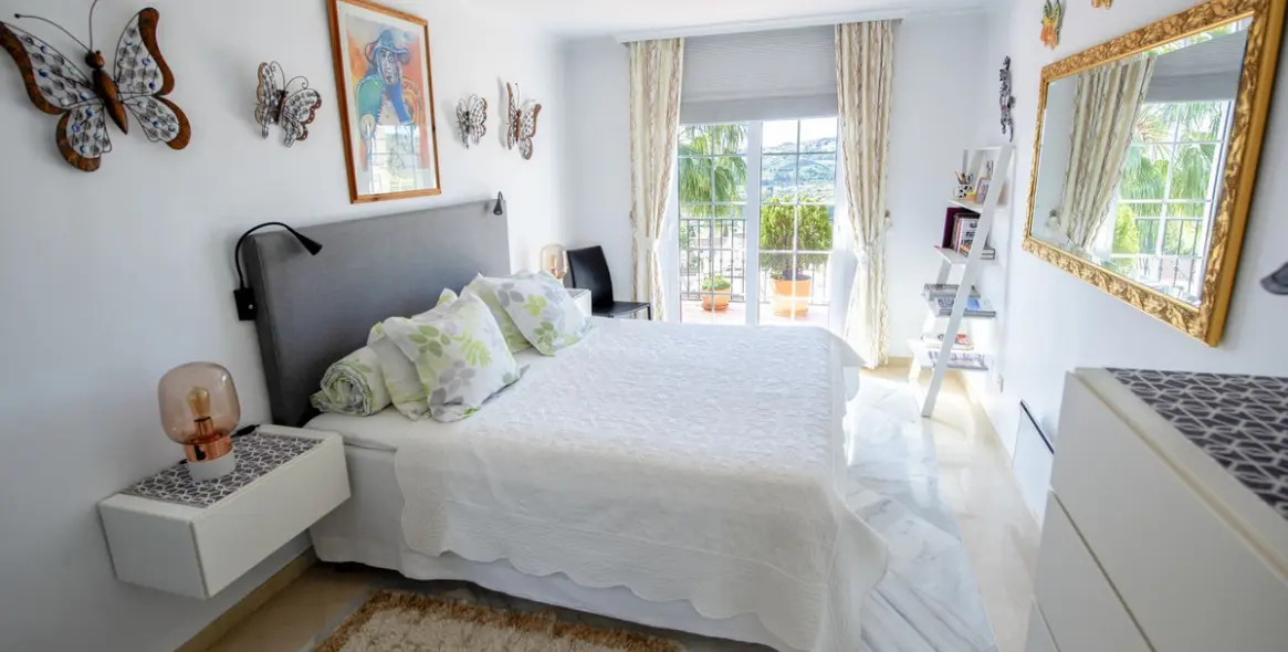 Sale of penthouse duplex in Mijas Golf 4