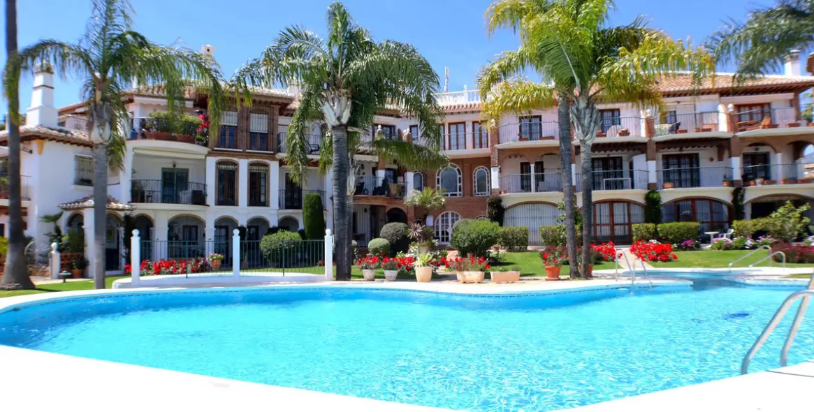 Sale of penthouse duplex in Mijas Golf 16