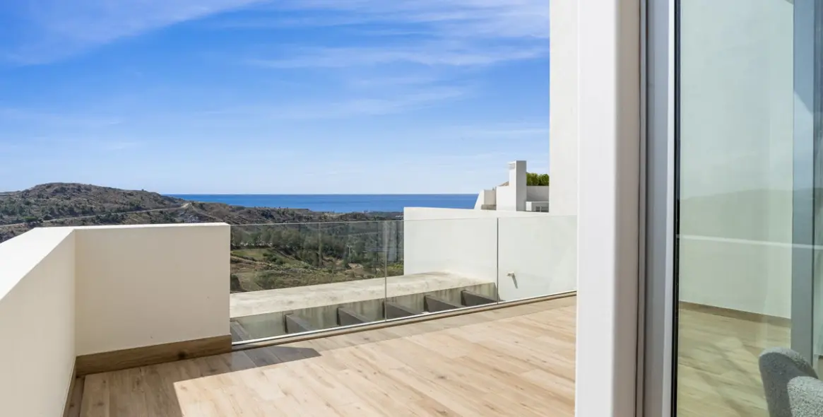 Sale of penthouse in Benahavís 25