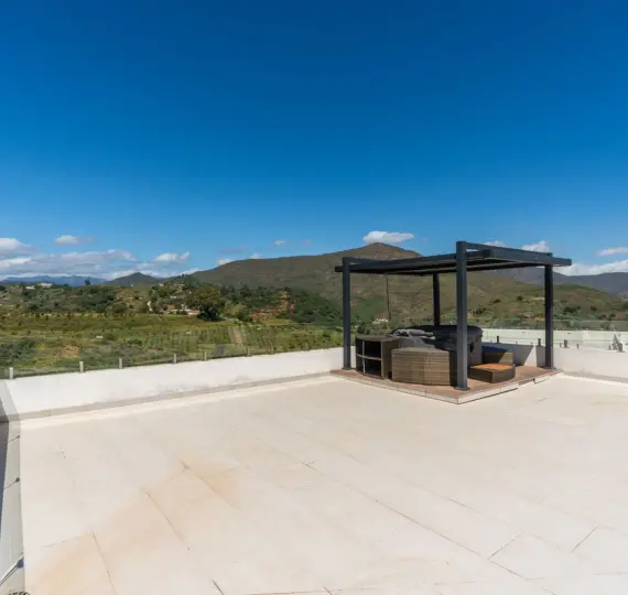 Venta de villa independiente en La Cala Golf