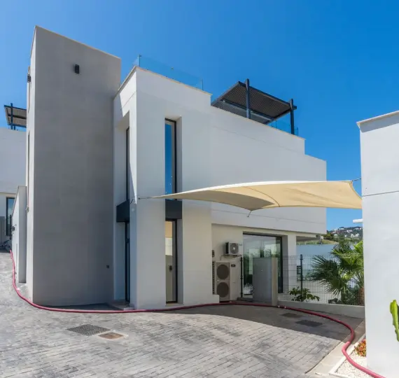 Venta de villa independiente en La Cala Golf