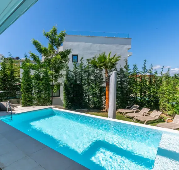 Venta de villa independiente en La Cala Golf