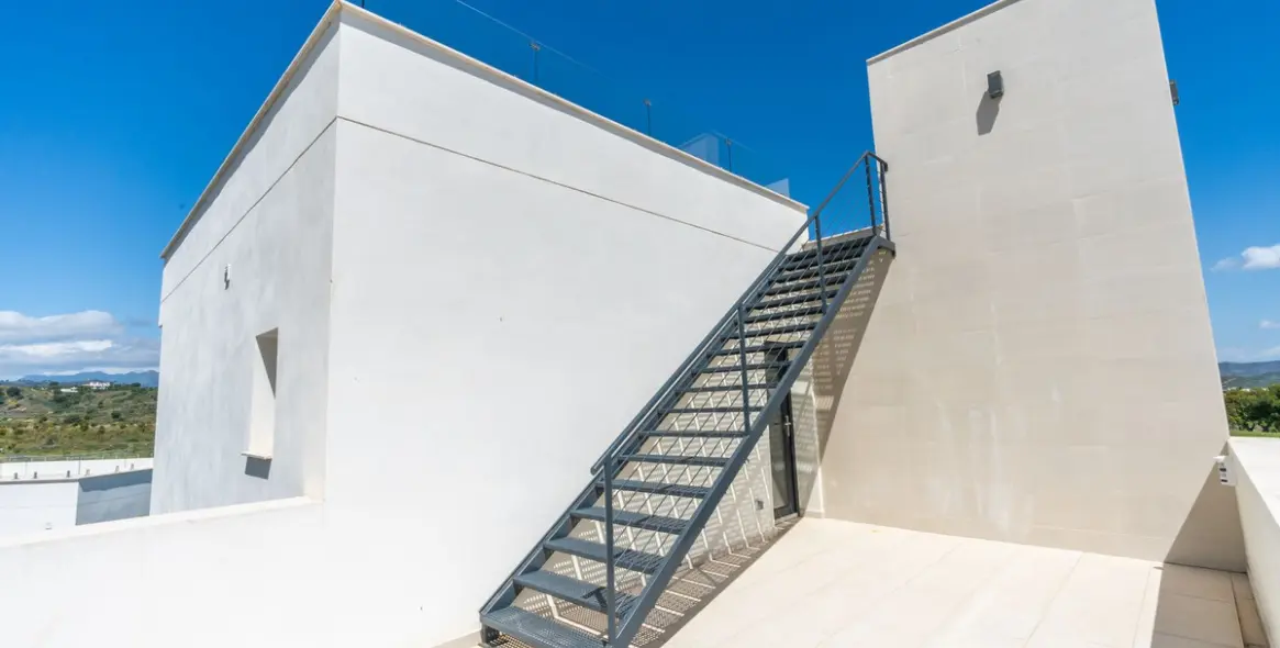 Sale of detached villa in La Cala Golf 44