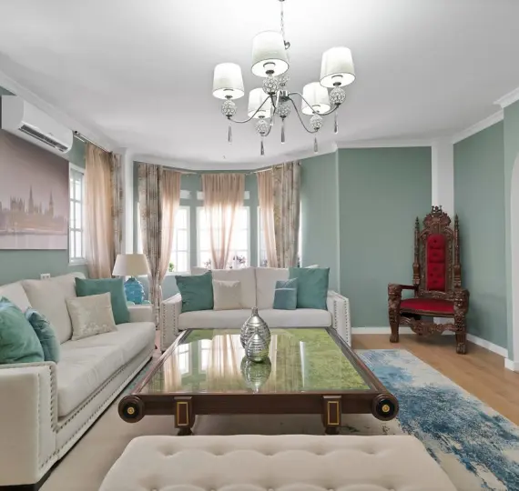 Продажа  отдельно стоящей виллы в Estepona