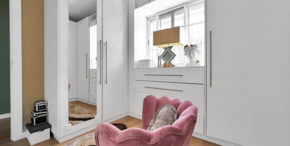 Sale of detached villa in Estepona 5