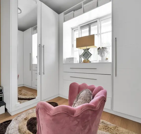 Продажа  отдельно стоящей виллы в Estepona