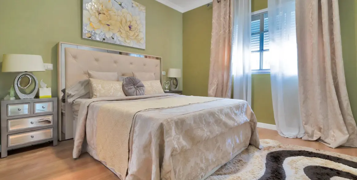 Sale of detached villa in Estepona 6